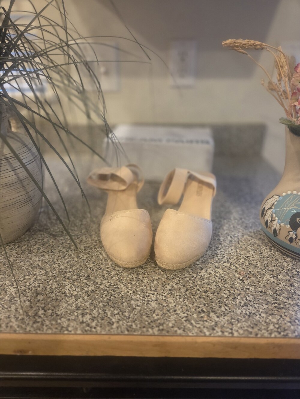Dream Pairs Closed Toe Sandals. (new In box) - Picture 6 of 7